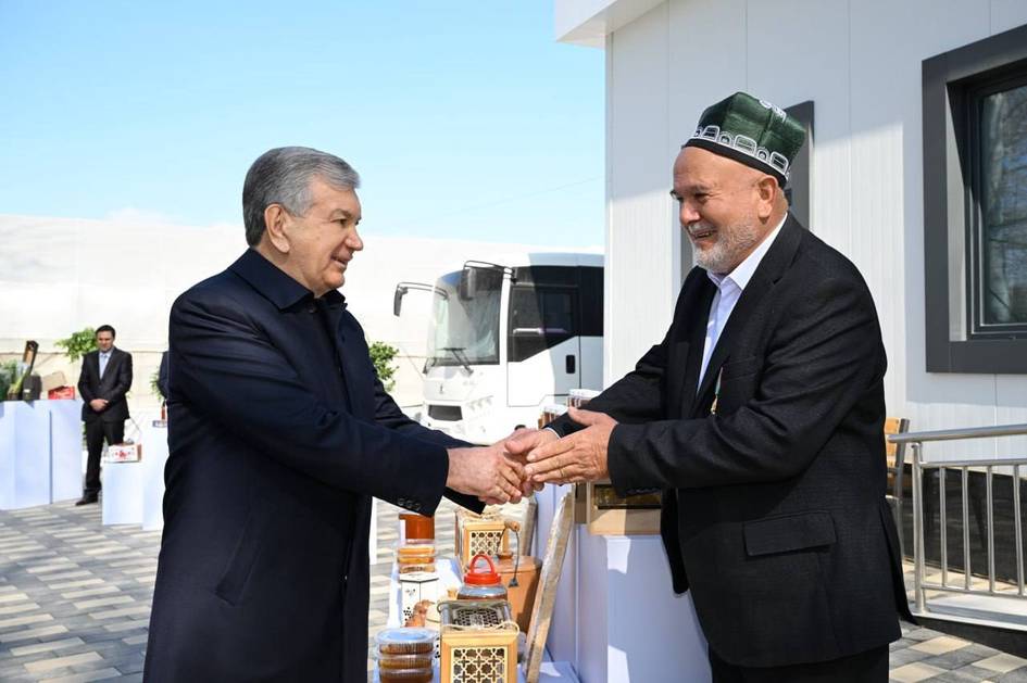Uzbekistan’s president reviews Tomorqa School, water-saving technologies in Surkhandarya